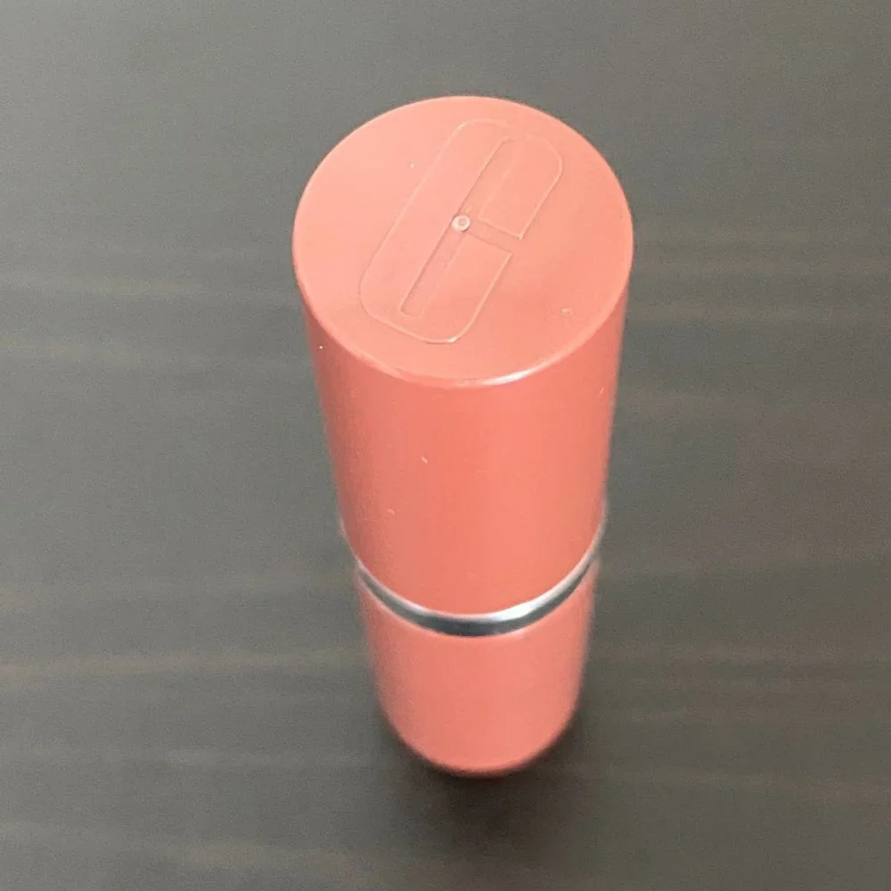 Clinique Dramatically Different Tenderheart lipstick